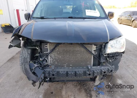 2015 Chrysler Town & Country Touring из США, поврежденный, VIN 2C4RC1BG6FR553104